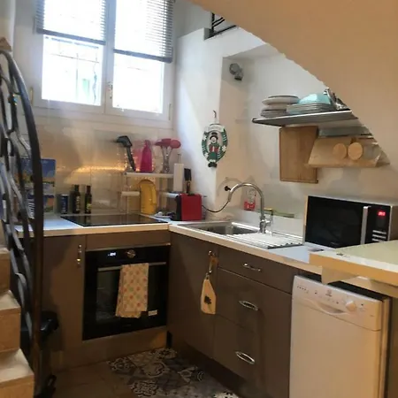 Apartment De Charme Au Coeur Du Vieil Antibes